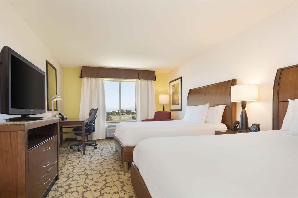 Hilton Garden Inn - Salt Lake City Airport Екстериор снимка