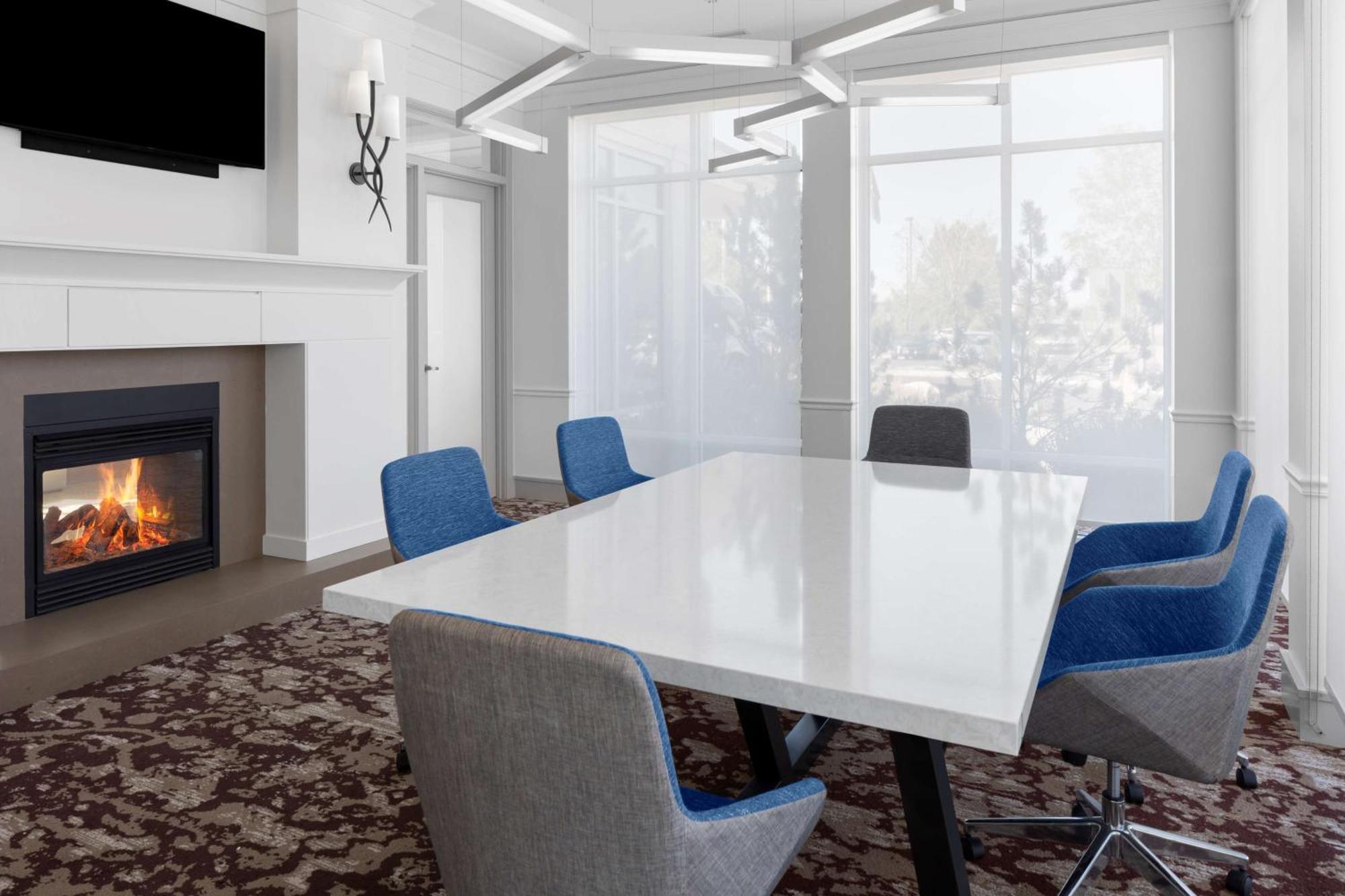 Hilton Garden Inn - Salt Lake City Airport Екстериор снимка