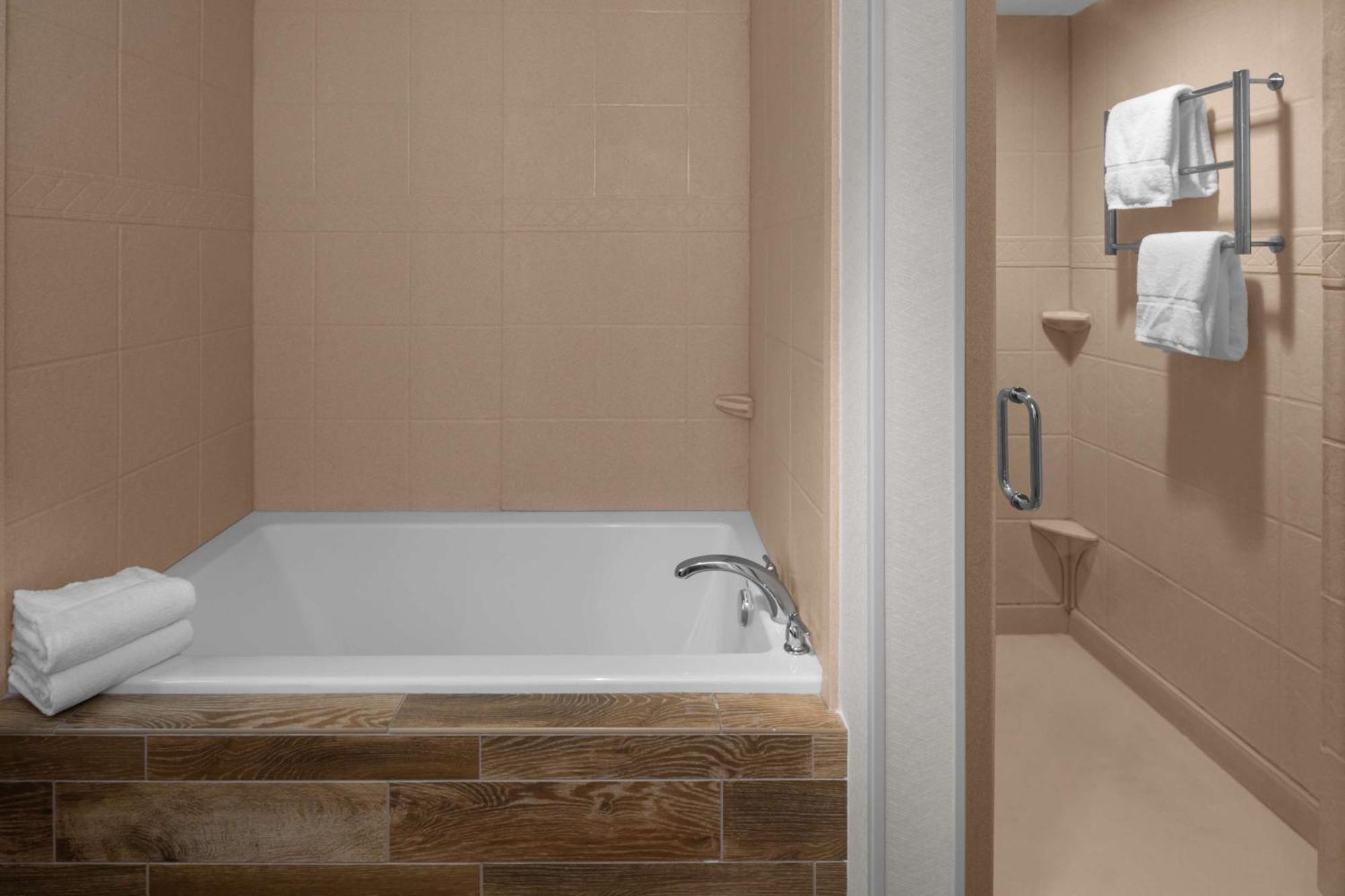 Hilton Garden Inn - Salt Lake City Airport Екстериор снимка